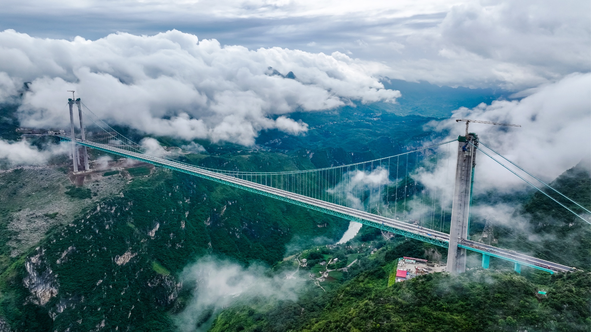 Huajiang Canyon Bridge monitoring
