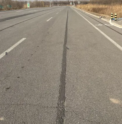 Road corridor with an embedded sensing route